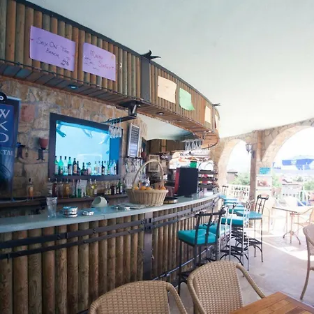 Club Aquarium Aparthotel 3*