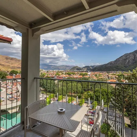 アパートホテル Club Aquarium 3*