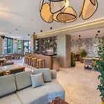 Апарт-отель Club Aquarium