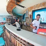 Апарт-отель Club Aquarium