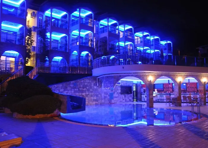 Club Aquarium מלון דירות מרמריס