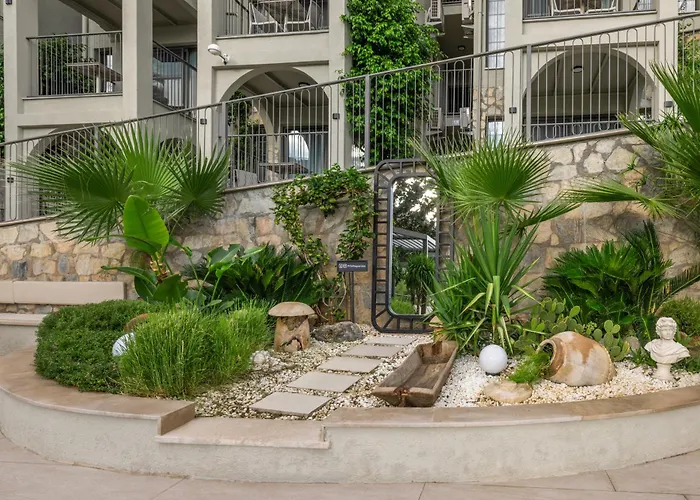 מלון דירות Club Aquarium מרמריס