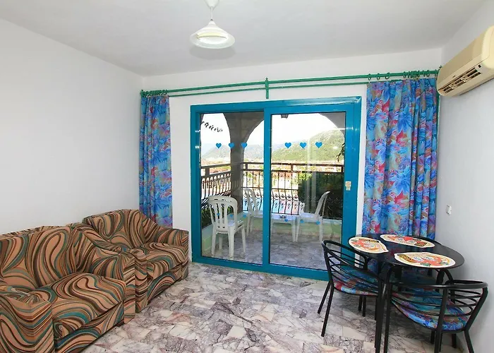 Club Aquarium 3* מרמריס